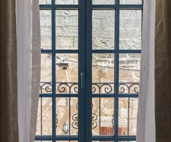 Gasthuis Zebbuga Tranquil With Balcony 5 3*